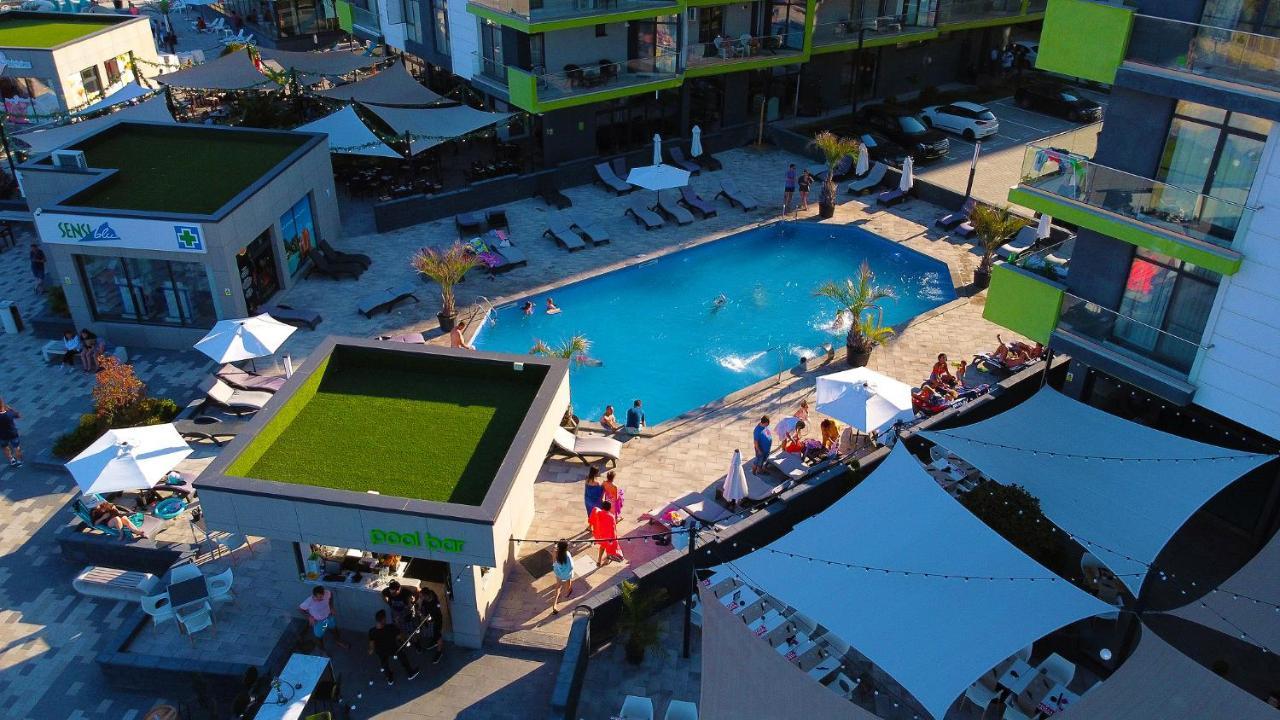 Rainbow Sea View Apartment Spa N Pool Resort - Parking 마마이아 외부 사진