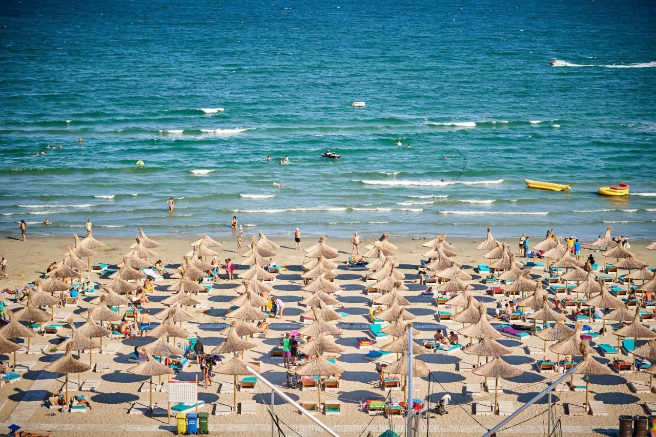 Rainbow Sea View Apartment Spa N Pool Resort - Parking 마마이아 외부 사진