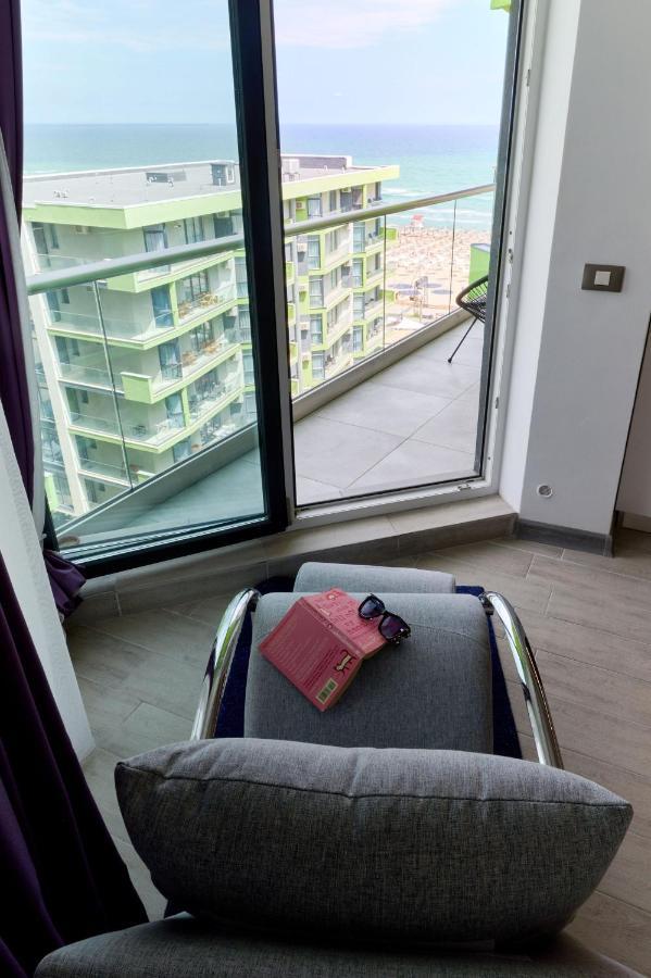 Rainbow Sea View Apartment Spa N Pool Resort - Parking 마마이아 외부 사진
